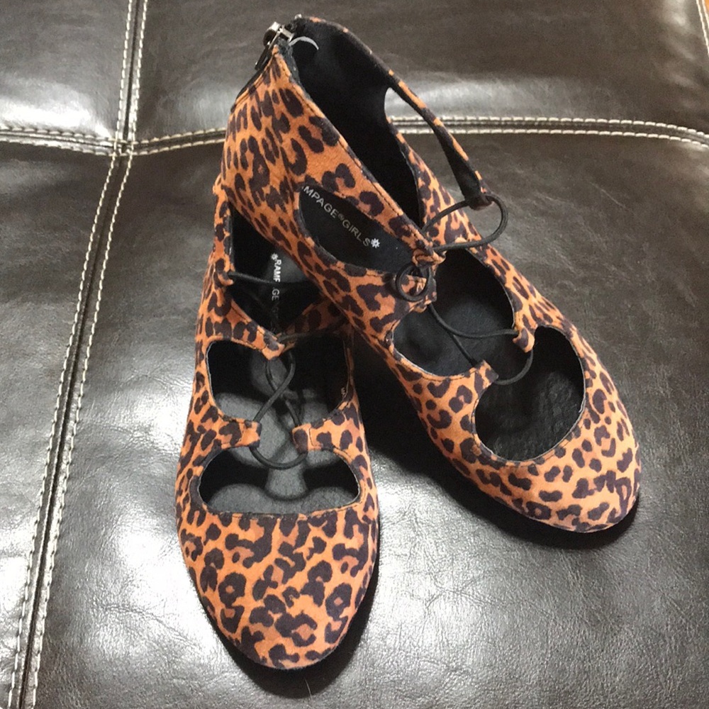 Girls leopard print ballet slippers
